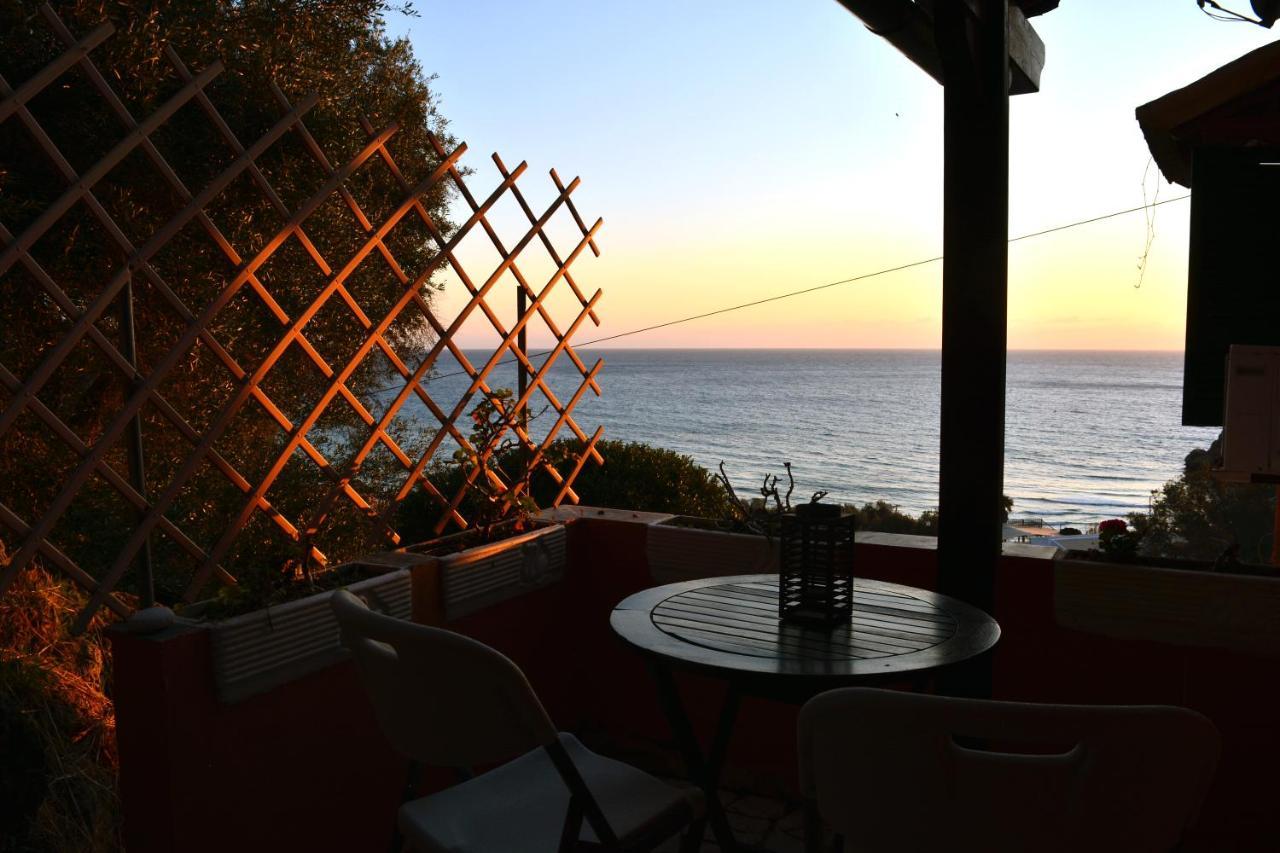Papadatos Apts With Amazing View - 5Mins From The Beach Kontogialos Екстериор снимка