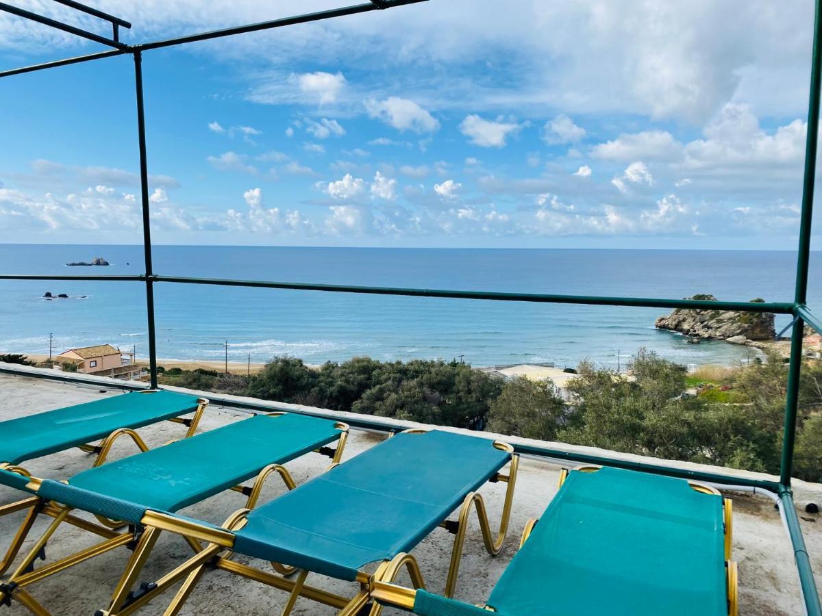 Papadatos Apts With Amazing View - 5Mins From The Beach Kontogialos Екстериор снимка