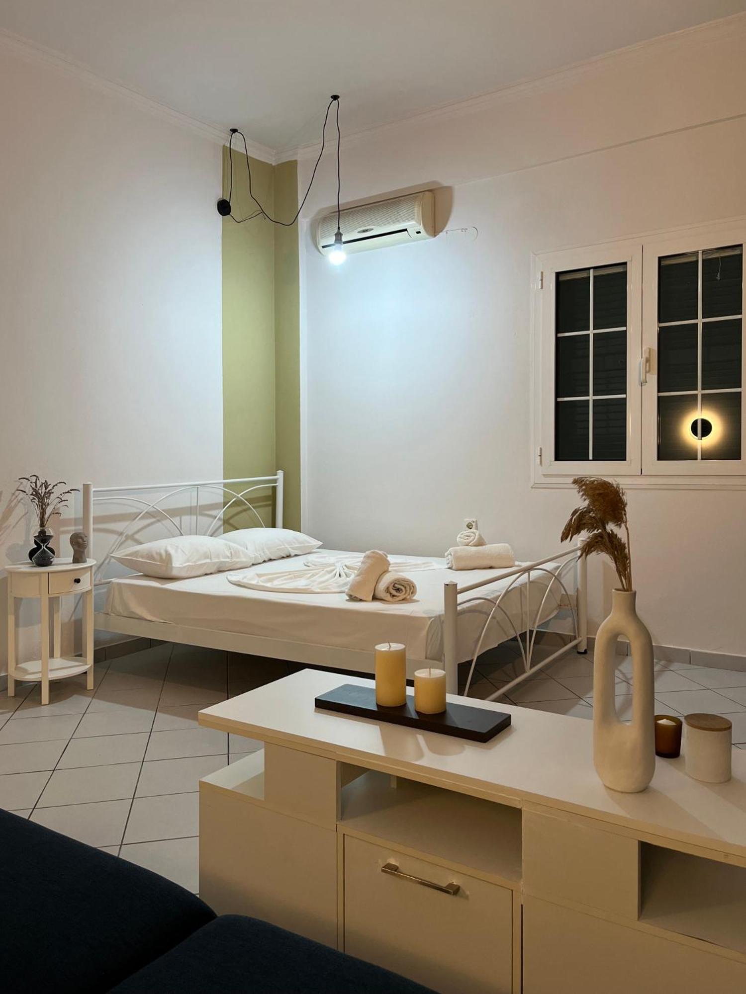 Papadatos Apts With Amazing View - 5Mins From The Beach Kontogialos Екстериор снимка